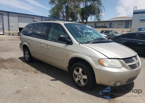 2005 Dodge Grand Caravan Sxt z USA, uszkodzony, nr VIN 2D4GP44L25R171984